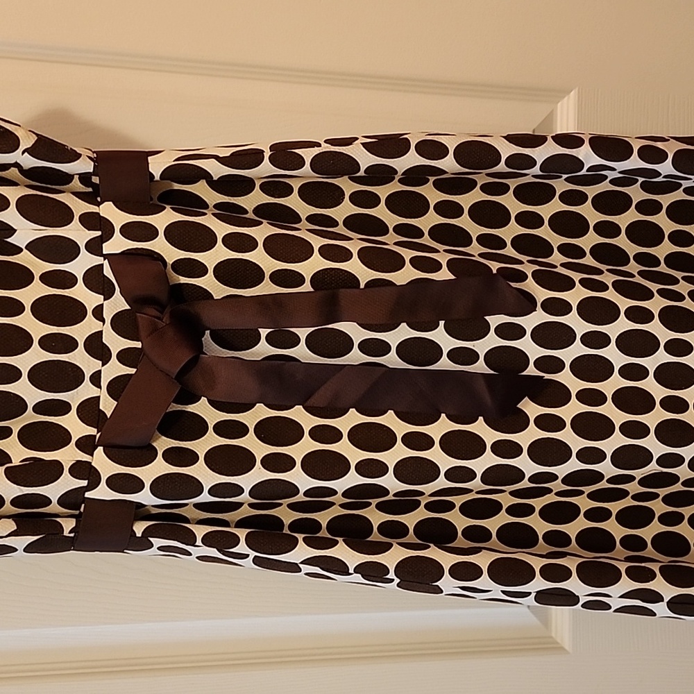 Jessica Howard Sundress - Picture 3 of 4